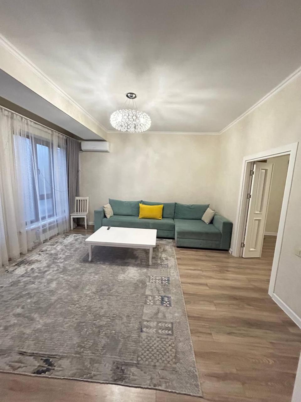 Apartamento Ecohouse Bishkek Exterior foto